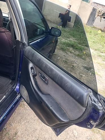 мото кийим: Subaru Legacy: 2000 г., 2 л, Автомат, Газ, Седан — 8
