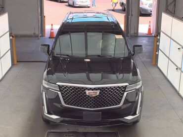 в рассрочку машину: Cadillac Escalade: 2022 г., 6.2 л, Автомат, Бензин, Внедорожник