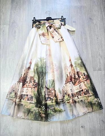 Suknje: 05. Suknje
S M L XL
3.200 dinara H — 6