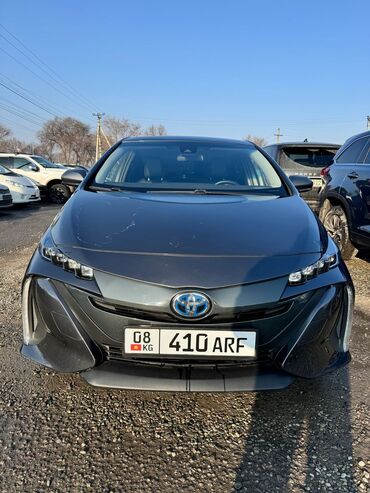 Toyota: Toyota Prius: 2018 г., 1.6 л, Автомат, Бензин, Седан