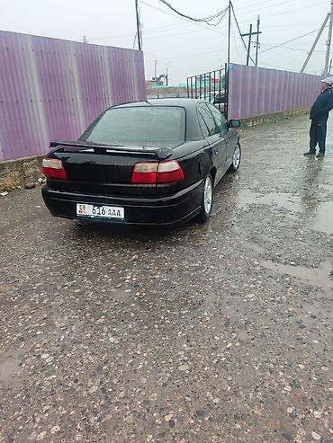 Opel: Opel Omega: 2002 г., 0.2 л, Механика, Бензин, Седан — 2