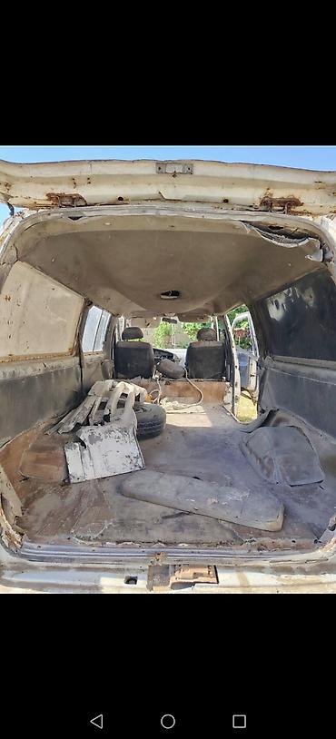Digər kuzov detalları: Kia mikroavtobus kuzovu - Marka/model: Kia (mikroavtobus) - Korpus — 15