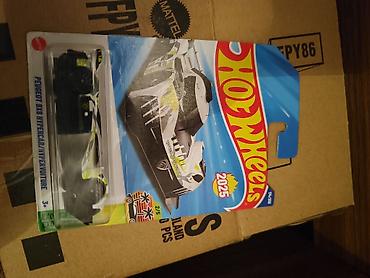 1: Hot wheels — 8