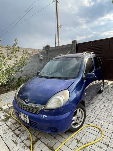 купить авто в кредит без первоначального взноса: Toyota Yaris Verso: 2000 г., 1.5 л, Механика, Бензин