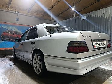 exeed rx: Mercedes-Benz W124: 1994 г., 2.2 л, Механика, Бензин, Седан — 4