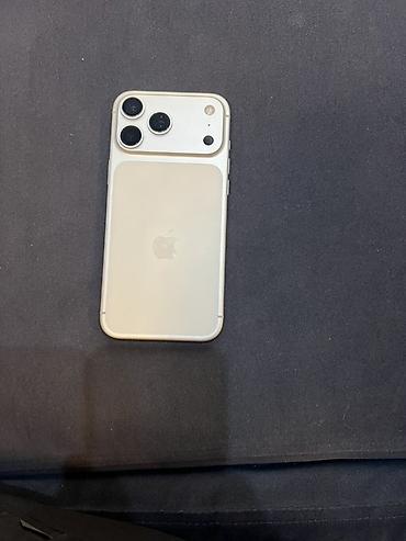 сколько стоит виртуальные очки: Apple iPhone (серия с динамической «челкой») в светлом цвете корпуса — 1