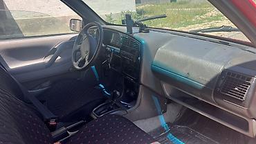 Volkswagen: Volkswagen Passat: 1993 г., 1.8 л, Механика, Бензин, Седан — 5