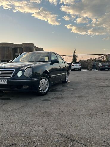 yeska mersedes: Mercedes-Benz 200: 2 л | 1999 г