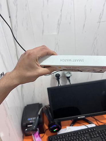 t800 saat: T800 Ultra ağıllı saat (klon model) Xüsusiyyətlər: - 1.99" Infinite — 2