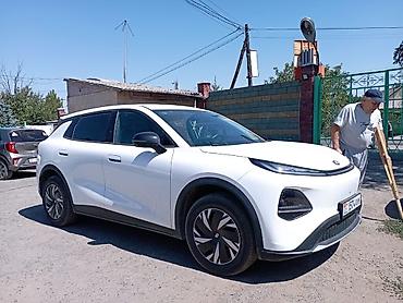 byd e6: Электромобиль CooS (кроссовер) - Кузов: 5‑дверный кроссовер, белый — 1