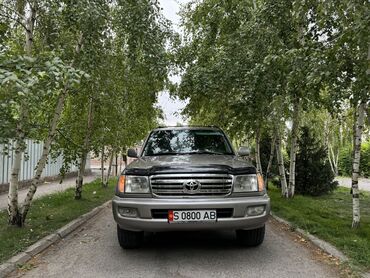 7 орундуу машина: Toyota Land Cruiser: 2003 г., 4.7 л, Автомат, Газ, Жол тандабас