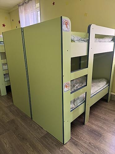 bunk bed: Детские двухъярусные кровати блоками (по 2 спальных места в каждой — 5
