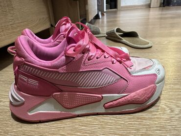 Кроссовки и спортивная обувь: Кроссовки, 38, Puma, Б/у, цвет - Розовый, Самовывоз