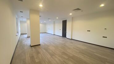 Ofislər: ELAN1 Arakəsməli Ofis (80 kvm) Qiymət: 31,35 AZN / 1 m² (ƏDV-siz) — — 10