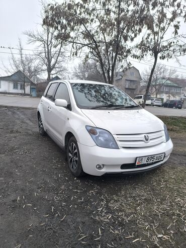 Toyota: Toyota ist: 2002 г., 1.3 л, Типтроник, Бензин, Хэтчбэк