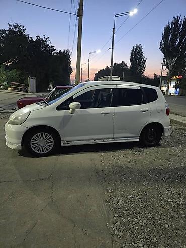 Honda Fit: 2004 г., 1.5 л, Вариатор, Бензин, Хэтчбэк