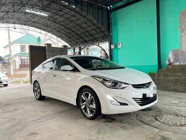 Hyundai: Hyundai Elantra: 1.8 l | 2015 il Sedan