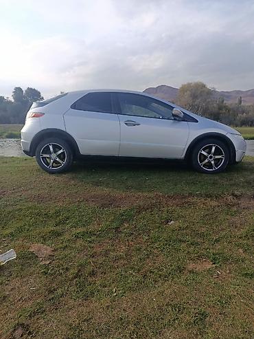 Honda: Honda Civic: 2007 г., 1.8 л, Механика, Бензин, Хэтчбэк — 3