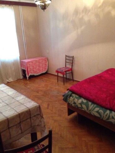7 ci mikrorayon kirayə evlər: 7 mikrorayon, Ankara şadlıq sarayının yanında, 88, 3, 93 saylı Avtobus