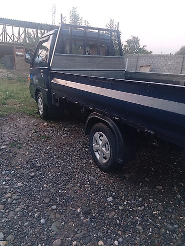 Транспорт: Hyundai Porter — компактный бортовой малотоннажный грузовик. Основные — 8
