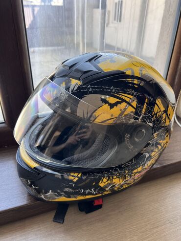 мото техники: Продаю. Желтый: мото шлем продаю Почти новый, состояние хорошее