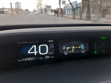 Toyota: Toyota Prius: 2019 г., 1.8 л, Автомат, Гибрид, Хэтчбэк — 9