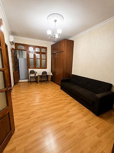 memar ecemi: Bakı, 2-ci mikrorayon, 2 otaqlı, Köhnə tikili, m. Memar Əcəmi, 45 kv. m — 1