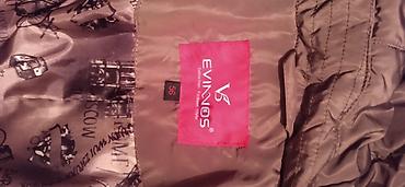 Пуховики и зимние куртки: Куртка пуховик женская обсолютно новая, натуралка размер — 9