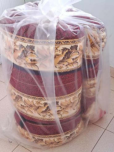 Döşəklər: Məhsul: Döşək/futon tipli yer yatağı - Ölçü: Təxmini ikinəfərlik — 1