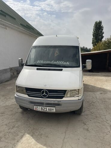 шины на спринтер двух скат: Легкий грузовик, Mercedes-Benz, Б/у