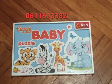 set kapa sal rukavice: Prodajem bebi puzzle novo,plus poklon bebi igračkica,novo,cena 800