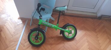 Sport i hobi: Balans bicikl, bez nekih oštećenja,vozilo jedno dete.odlicna stvar za