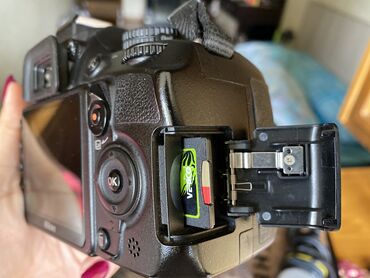 Videokameralar: Nikon d3100 video aparat gorduyunuz hershey daxildir 1 batareyka — 9