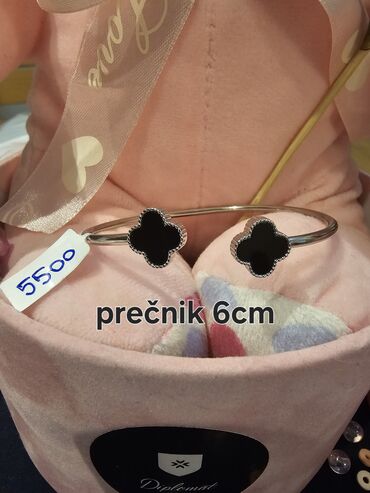 Ostali nakit: Srebrne ogricelančićiprstenje,privesci narukvice — 16