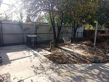дом продаю ош: 4 комнаты, 100 м², 10 соток, Токмак, Собственник — 8