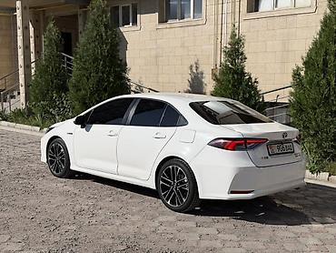 е39 фара: Toyota Corolla: 2023 г., 1.8 л, Автомат, Гибрид, Седан — 4