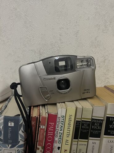 зеркальный фотоаппарат canon eos 70d body: Canon Prima BF-9s analoq film kamerası satılır. 35mm film ilə işləyir