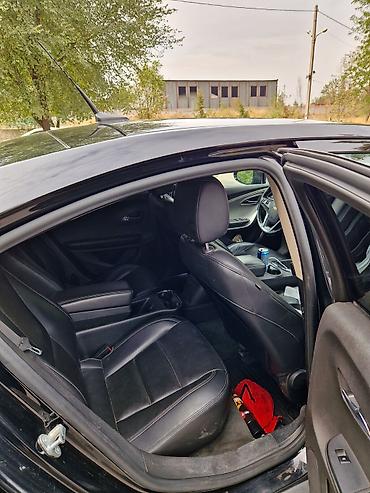 водород для авто: Chevrolet Volt: 2011 г., 1.5 л, Вариатор, Гибрид, Хэтчбэк — 7