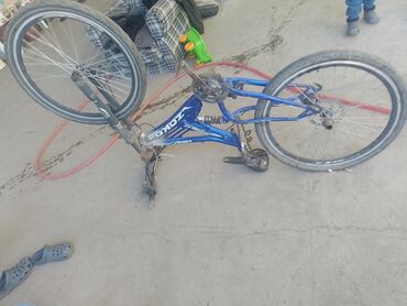 продаю подростковый велосипед: Продаю велик в хорошем состоянии. только сломано заднее колесо