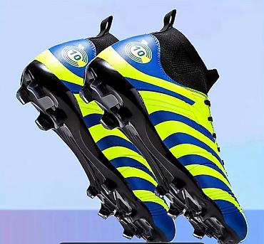 Butsi. 🟦 Kral mavisi (Royal Blue) – əsas mavi hissələr. 💚 Neon