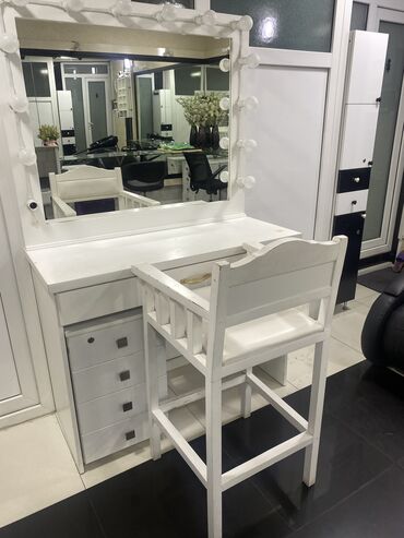 Mağazalar: İnşaatçılar metrosu obyekt icarəyə verilir — 3