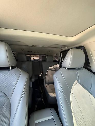 volvo 6×2: Toyota Highlander: 2020 г., 2.5 л, Гибрид, Кроссовер — 7