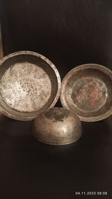 Əntiq qablar: Məhsul: Əl işli mis/naqişli qablar dəsti (3 ədəd) Təsvir: - Şərq — 4