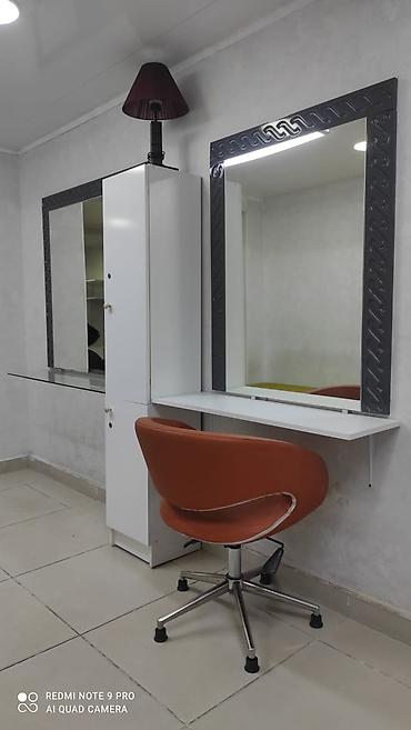 salon arabası: Gözəllik salonu üçün Tərkibi: - 3 ədəd böyük divara montaj olunan — 1