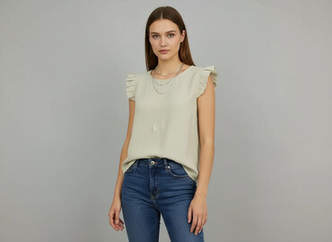 modne bluzki na wiosnę: New Collection, Women's blouse, size M