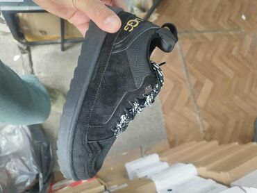 Čizme: 36-41 3300 — 9