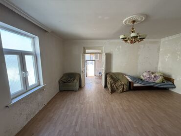 Bakıxanov qəs. 2 otaqlı, 70 kv. m, Orta təmir
