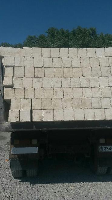 qaradağ daşı: KUBİK DAŞ ( MİŞAR DAŞI ) Standart eyni ölcüdə (40sm×19sm×16.5sm) bərk — 8