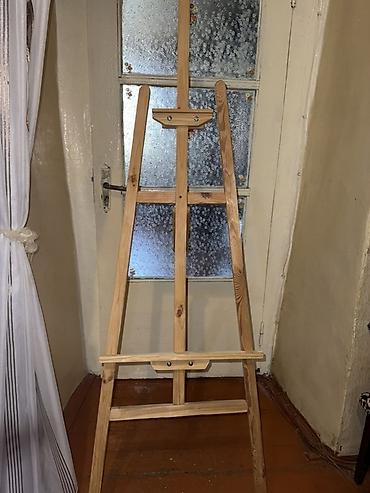 Taxta rəsm molberti - Material: təbii ağac (şam tipli), cilalanmış lalafo.az -da Taxta rəsm molberti - Material: təbii ağac (şam tipli), cilalanmış