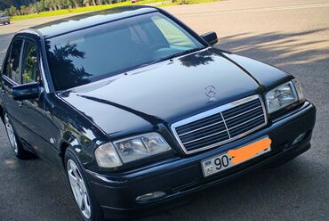 Mercedes-Benz: Mercedes-Benz 220: 2.2 l | 2000 il Sedan — 9